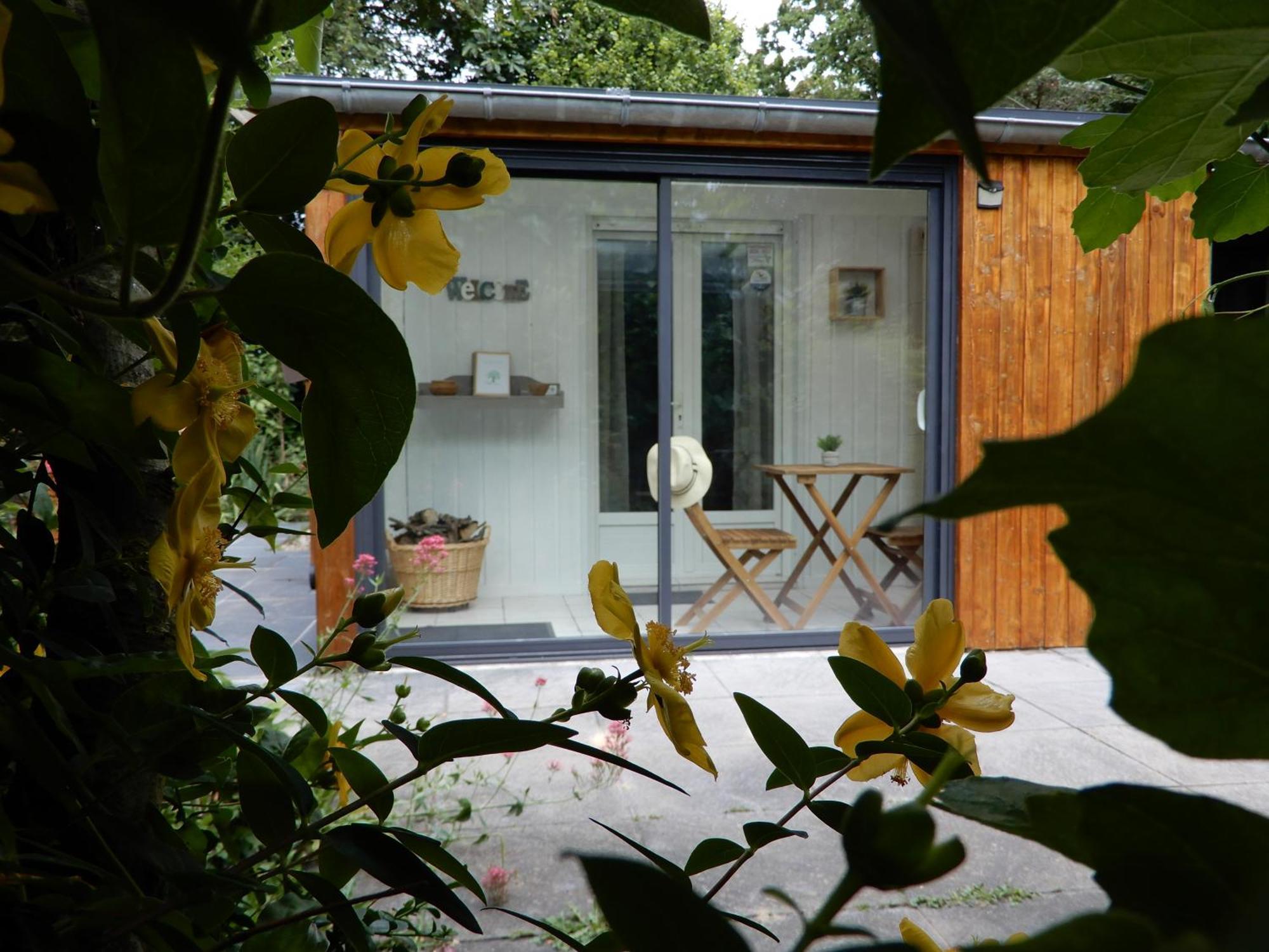 Le Cottage Exotique Du Lutin Many & Son Bain Nordique Saint-Christophe-Sur-Conde Exterior photo